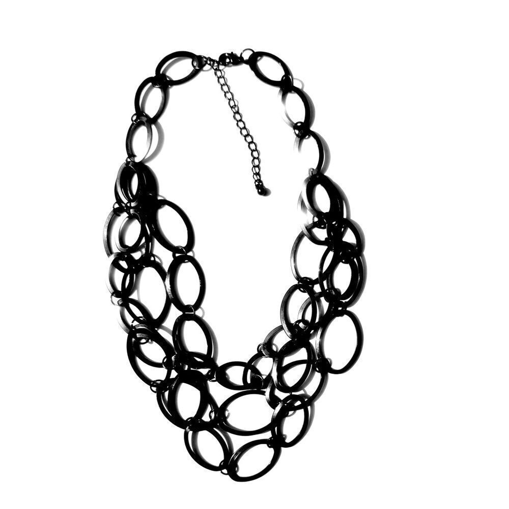 Black Layered Circle Chain Necklace - Picture 3 of 3